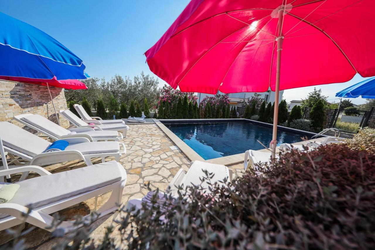 Luton Apartment Zadar Kozino Heating Pool & Jacuzzi Exterior foto